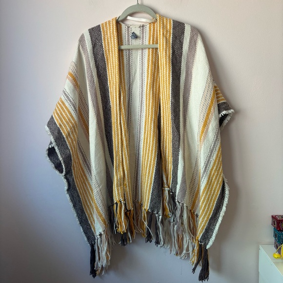 aerie Sweaters - Aerie woven stripe tassel poncho OS